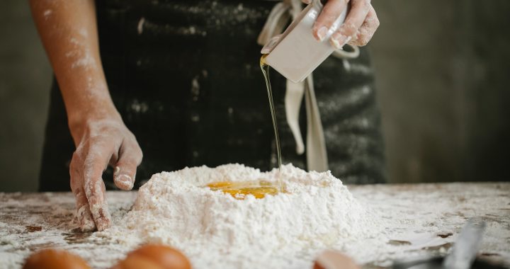 Deal with EU will make food cheaper and add £9bn to UK economy, says No 10